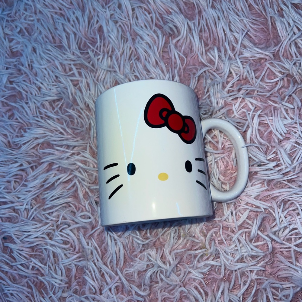 White Hello Kitty mug